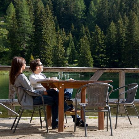 Rifugio Lago Nambino Мадона ди Кампильо Екстериор снимка