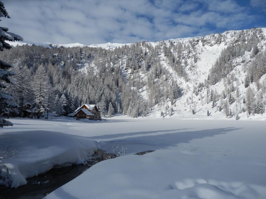 Rifugio Lago Nambino Мадона ди Кампильо Екстериор снимка