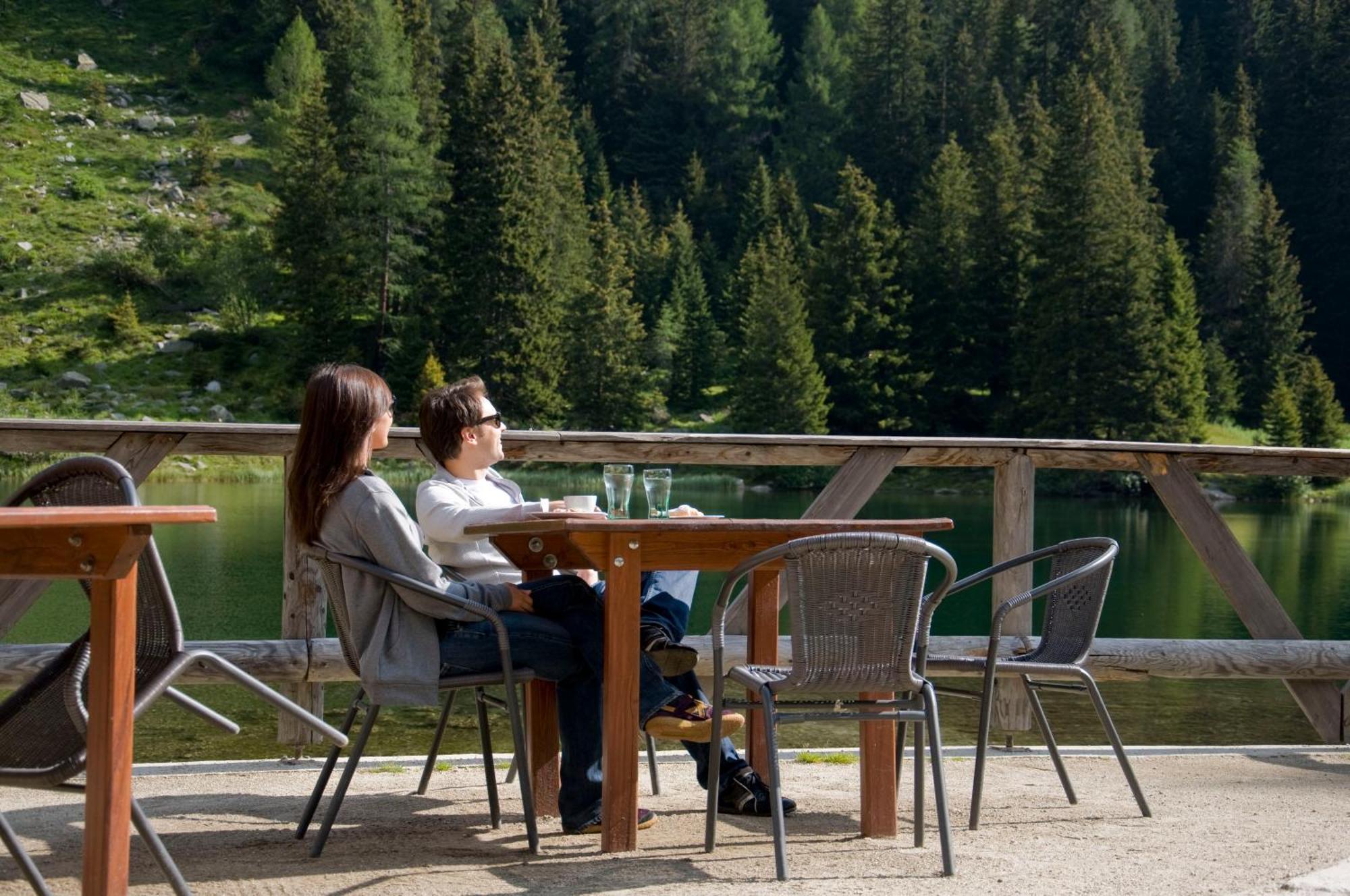 Rifugio Lago Nambino Мадона ди Кампильо Екстериор снимка