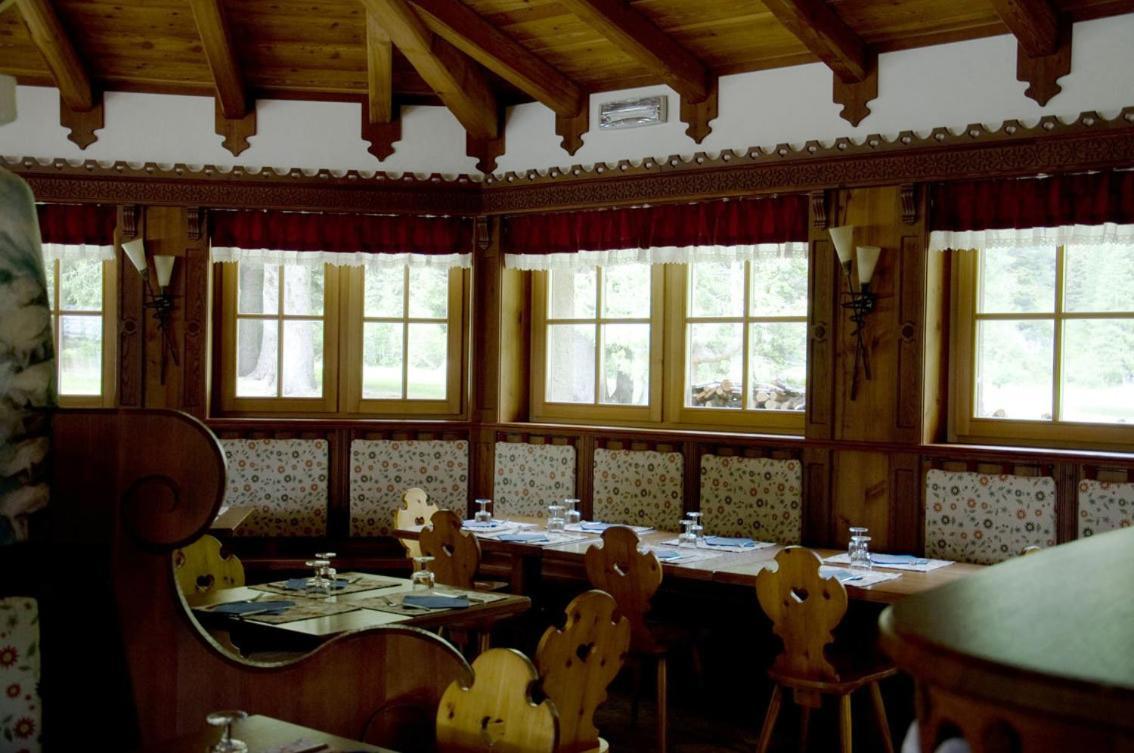 Rifugio Lago Nambino Мадона ди Кампильо Екстериор снимка