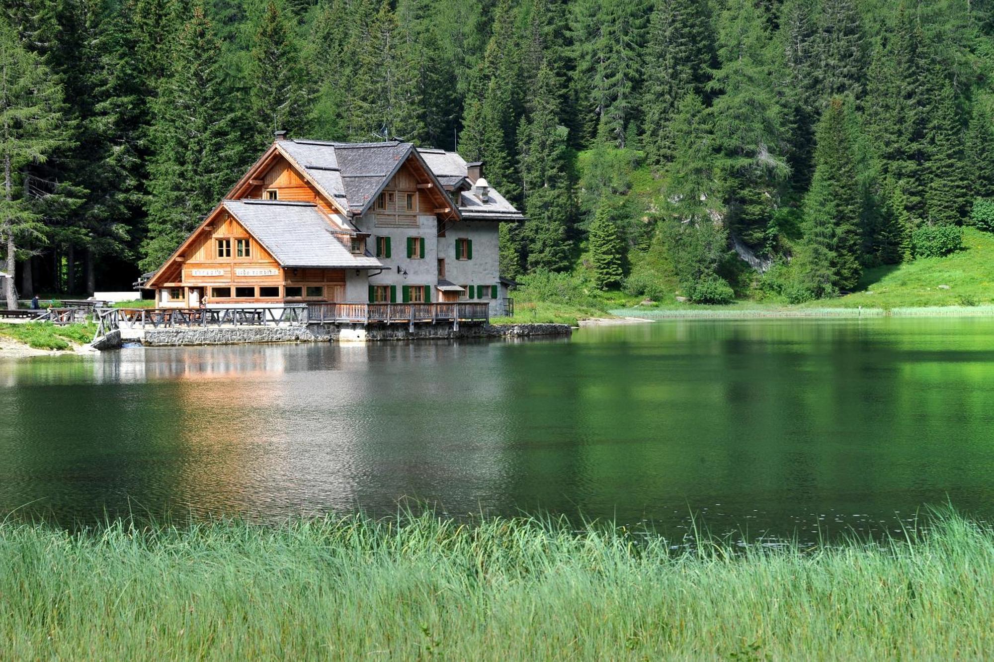 Rifugio Lago Nambino Мадона ди Кампильо Екстериор снимка