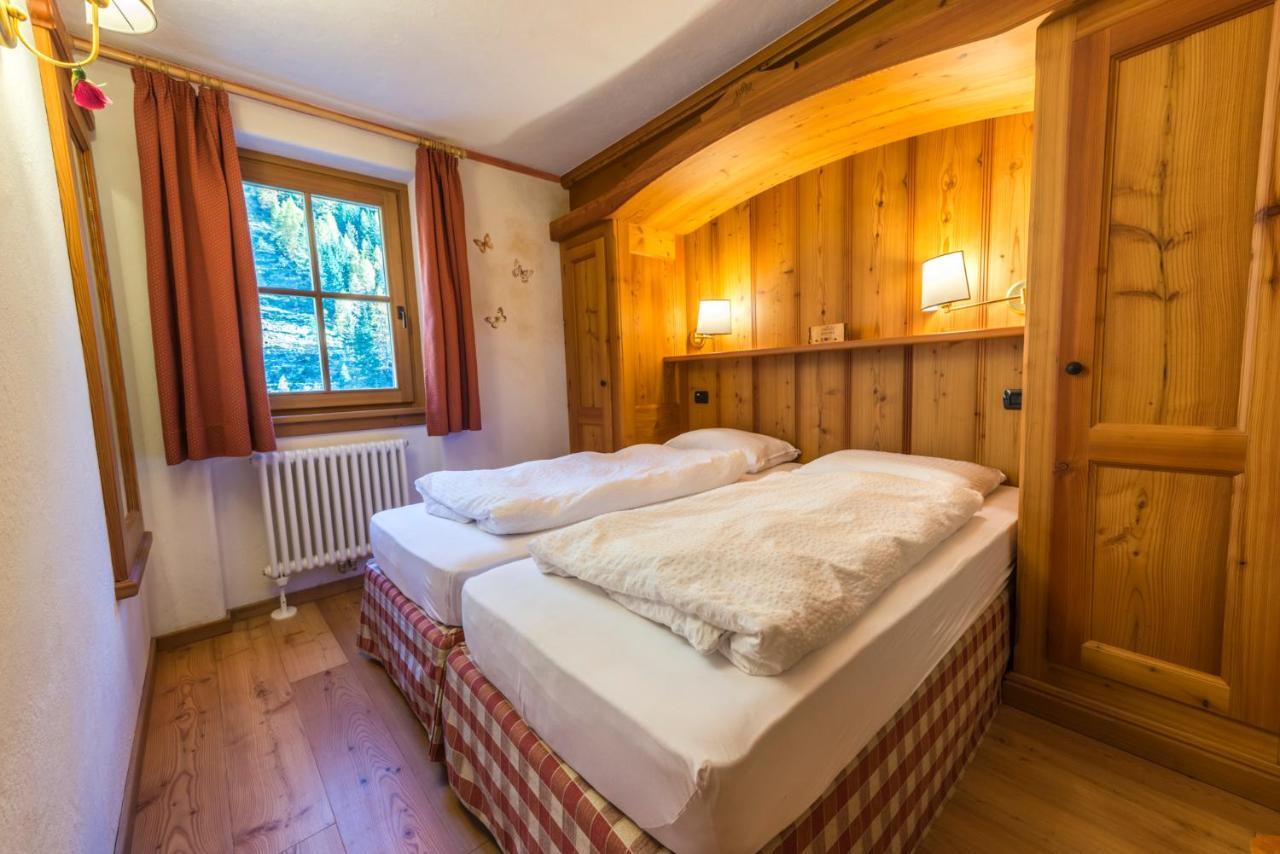 Rifugio Lago Nambino Мадона ди Кампильо Екстериор снимка