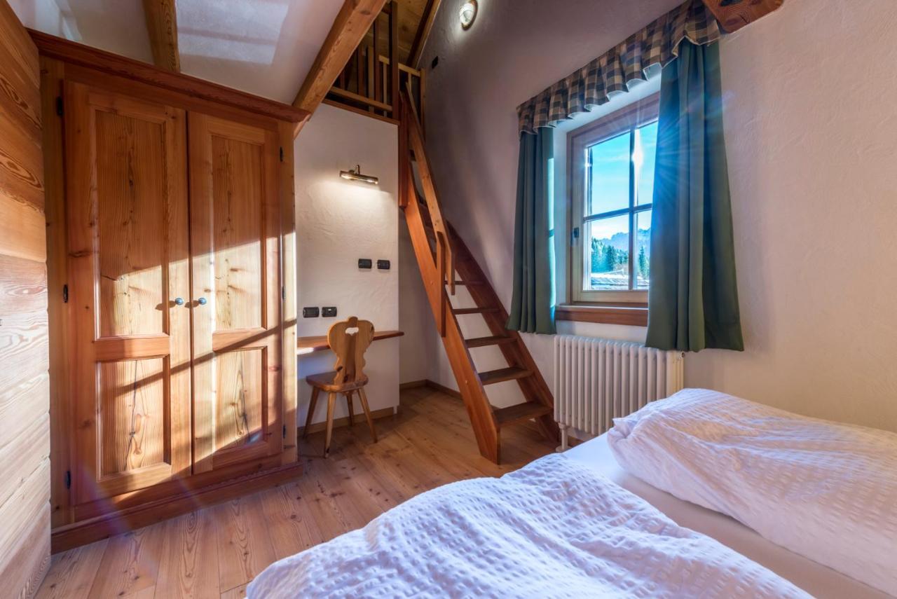 Rifugio Lago Nambino Мадона ди Кампильо Екстериор снимка